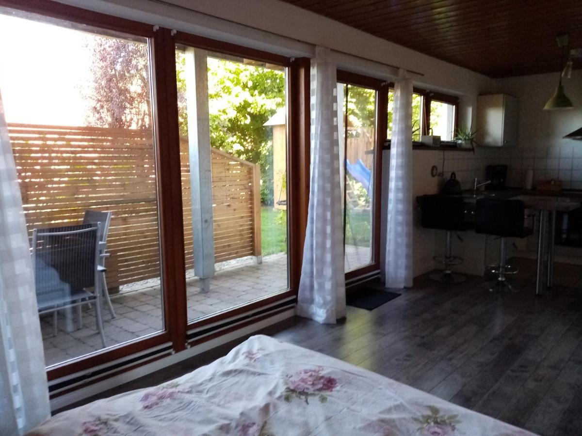 Schoene Einzimmer Wohnung Zwischen Bodensee Und Allgaeu ノイキルヒ エクステリア 写真
