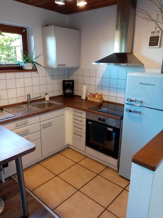 Schoene Einzimmer Wohnung Zwischen Bodensee Und Allgaeu ノイキルヒ エクステリア 写真